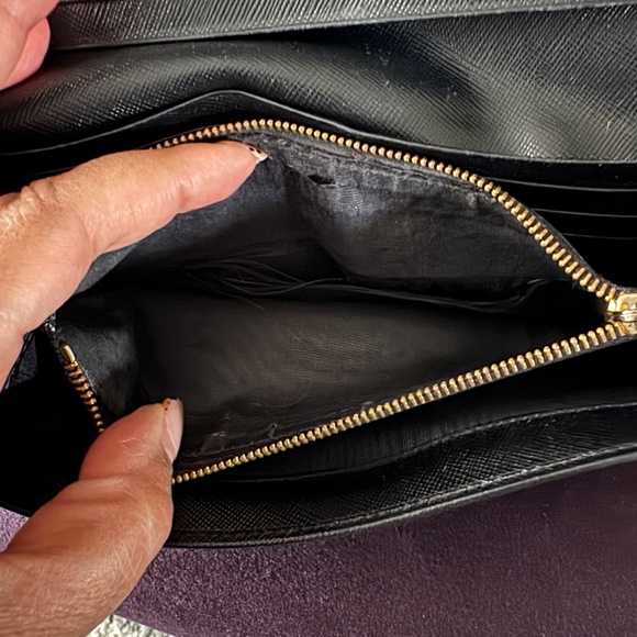 Prada wallet - Picture 4 of 8